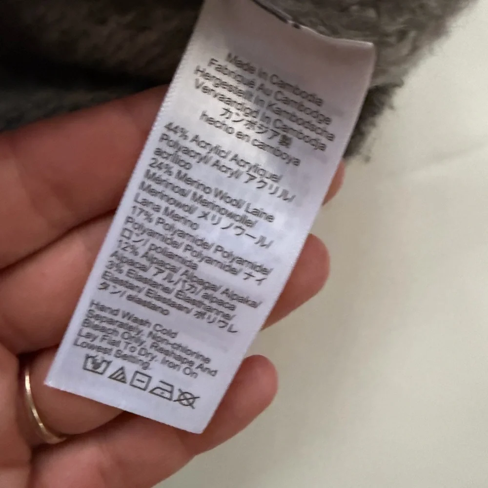 J. Crew Relaxed Crewneck Pullover Heather Ash Dove size Small